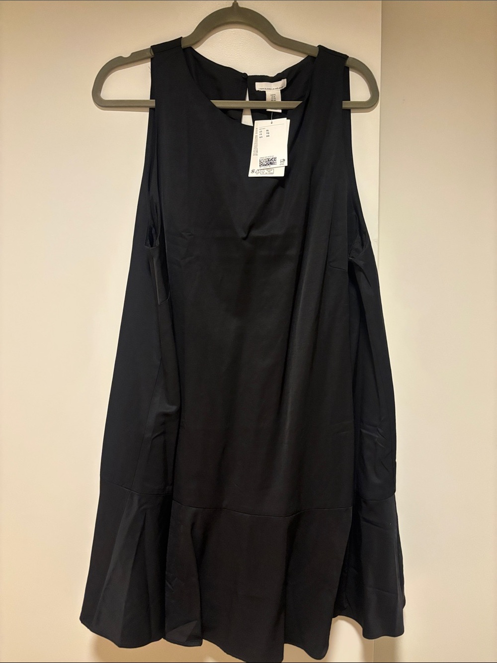 H&M Black Sleeveless Mini Dress with Flared Hemline